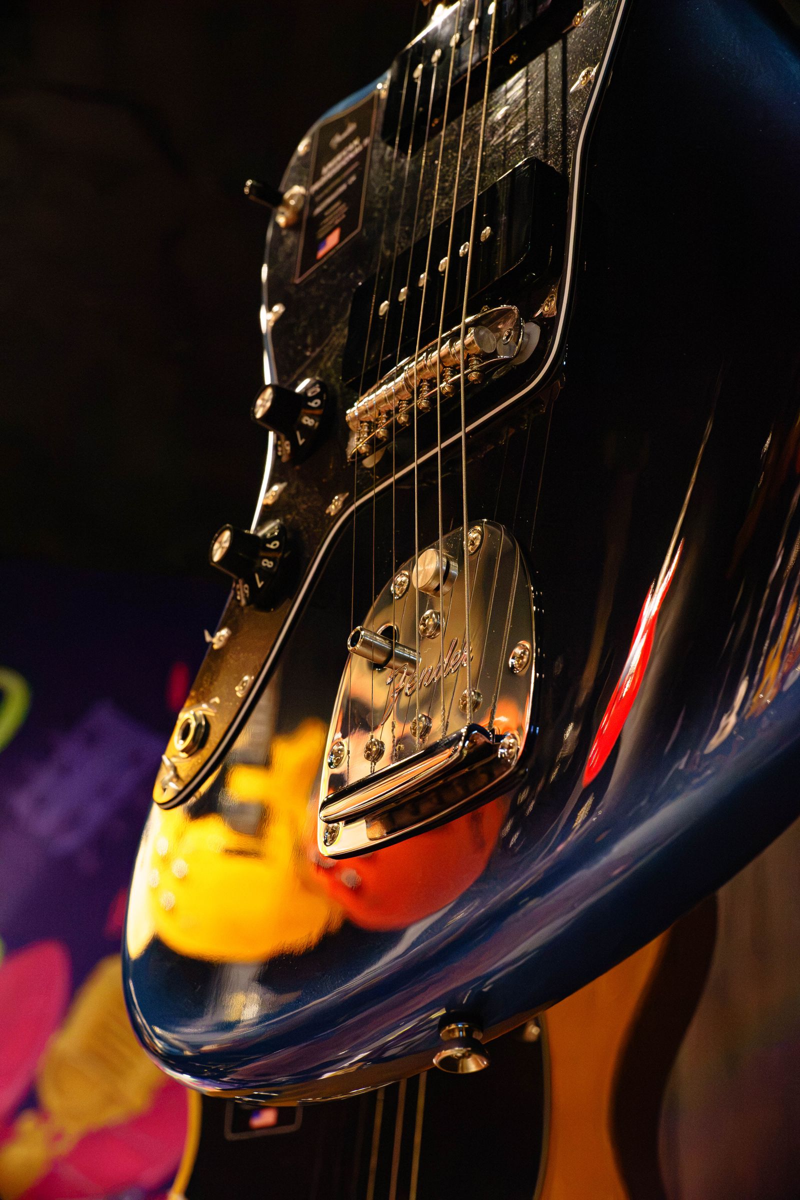 Electric guitar strings and bridge hardware